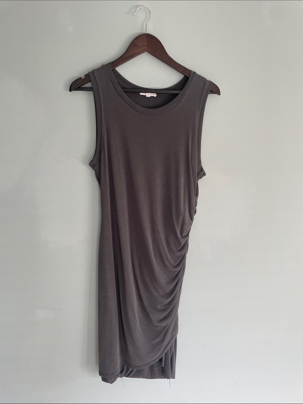 Mod Ref Sleeveless Ruched Midi Dress in Charcoal